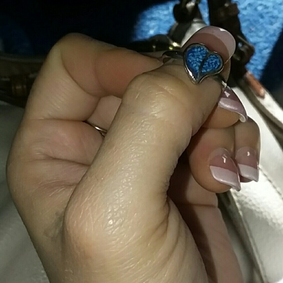 Ring - Picture 4 of 4